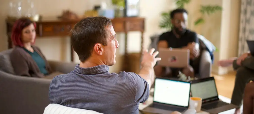 Hybrid Work Environments: What Are They and What Are Their Benefits?